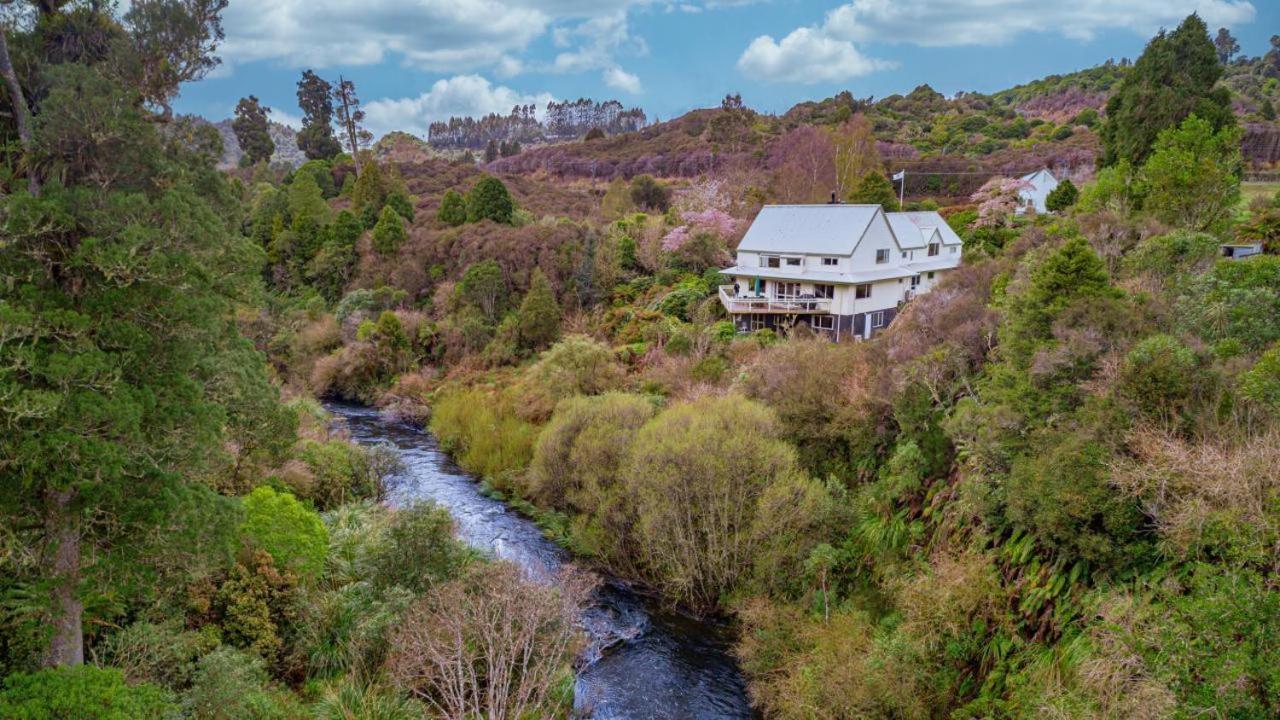 Spiral Gardens Country Park Retreat Apartment Raurimu Exterior photo